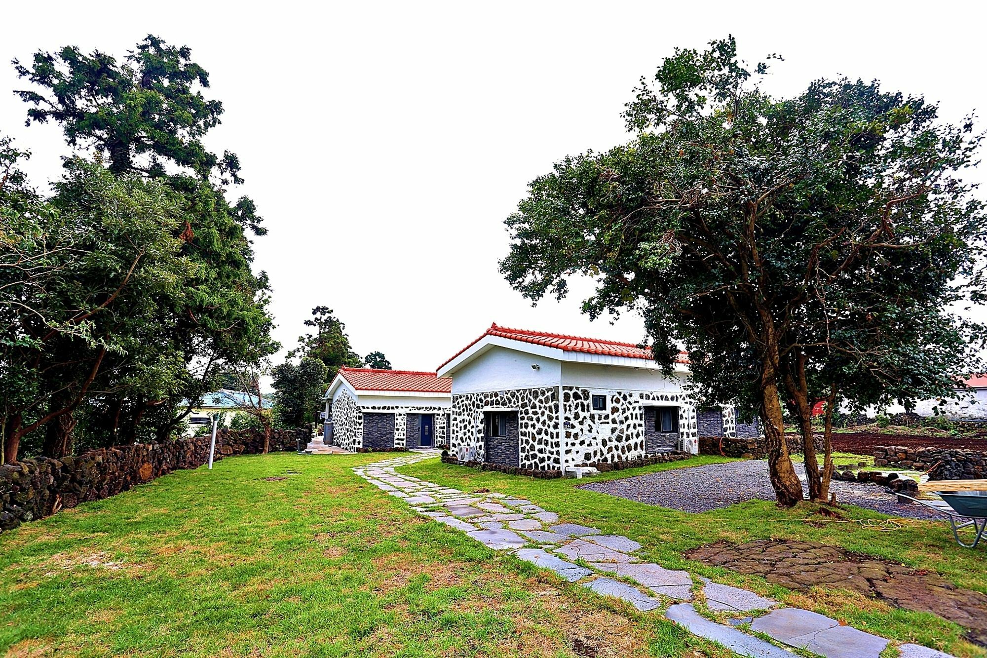 Ddobagi Pension Seogwipo Extérieur photo